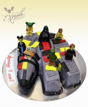 Торт Lego "На Звездолете"